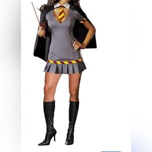 Women’s harmione costume size small